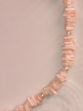 Vintage Light Pink Puka Shell Chip Necklace w Faux Pearl Spacers Barrel Clasp